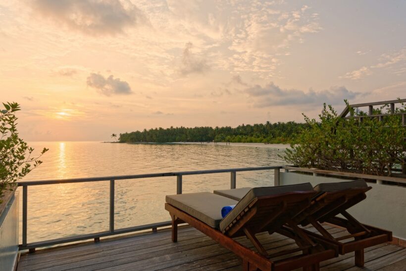 SunIsland_WaterVilla_Interior_9
